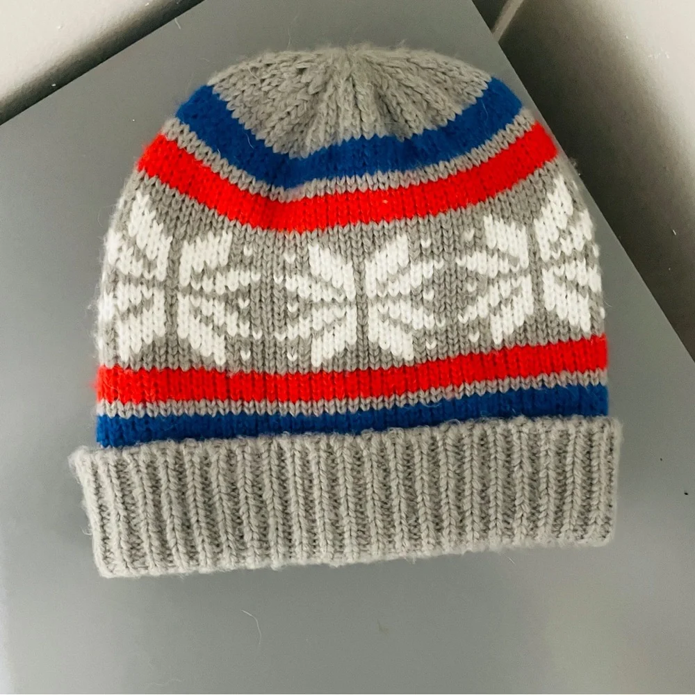 Boden Fair Isle Knit Grey Beanie Toboggan Snowflake Pattern